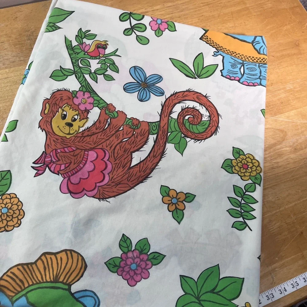 Cannon Monticello Flat Twin Sheet Vtg White Animal Jungle Floral Print Rips